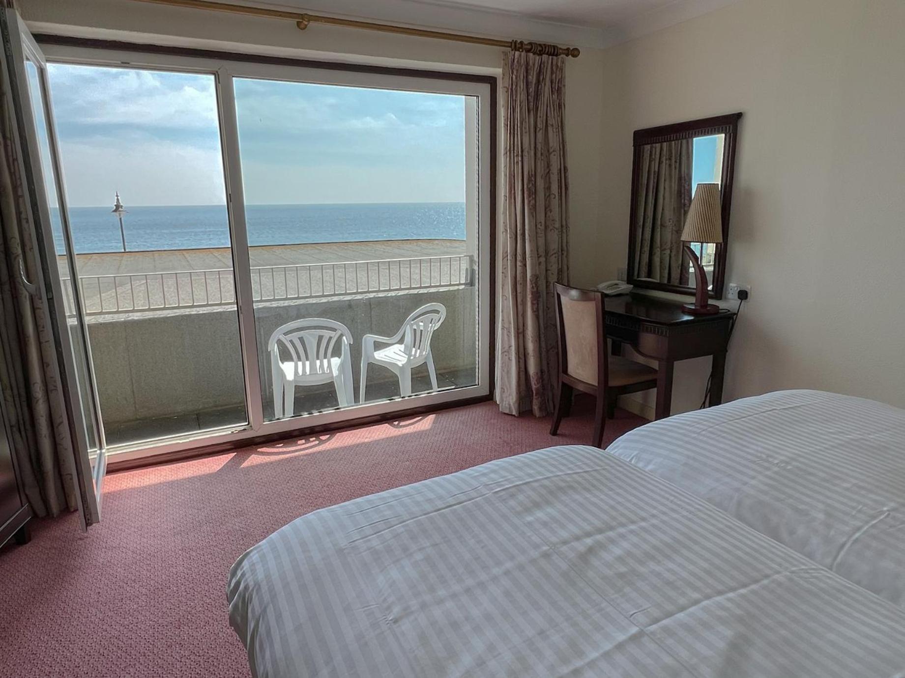 Regent Court - Seafront, Sandown - Free Car Ferry For Bookings Of 3 Or More Nights, Subject To Availability Δωμάτιο φωτογραφία