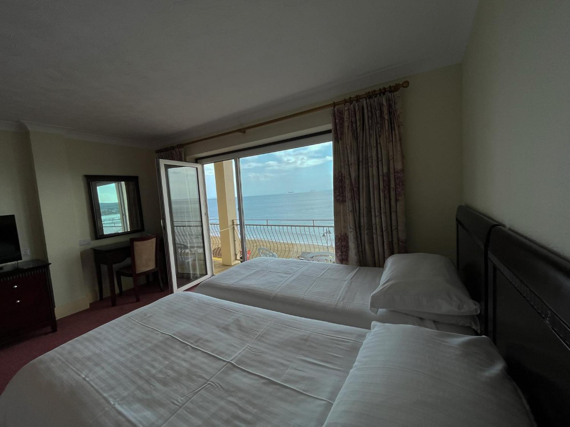 Regent Court - Seafront, Sandown - Free Car Ferry For Bookings Of 3 Or More Nights, Subject To Availability Δωμάτιο φωτογραφία