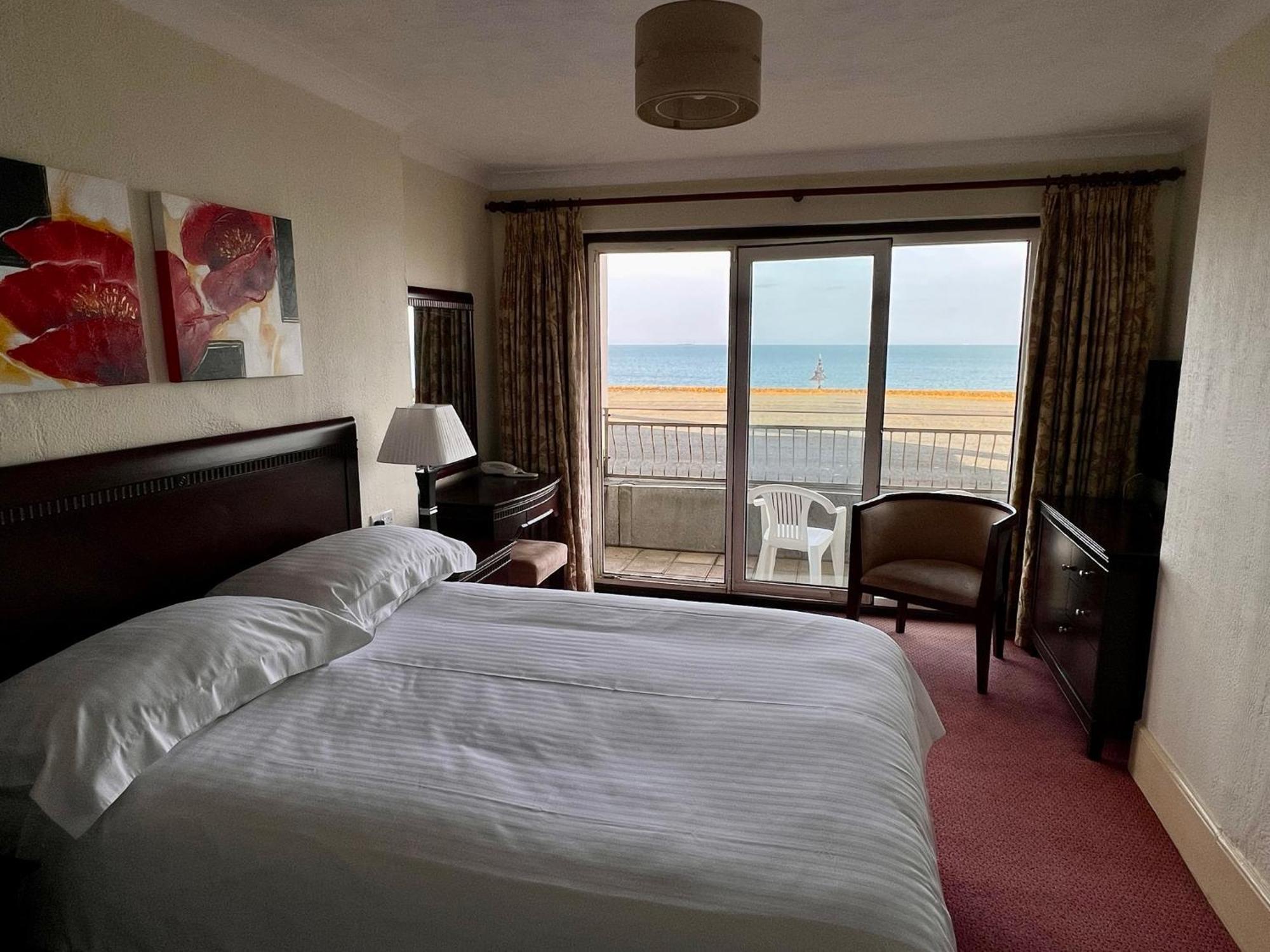 Regent Court - Seafront, Sandown - Free Car Ferry For Bookings Of 3 Or More Nights, Subject To Availability Δωμάτιο φωτογραφία