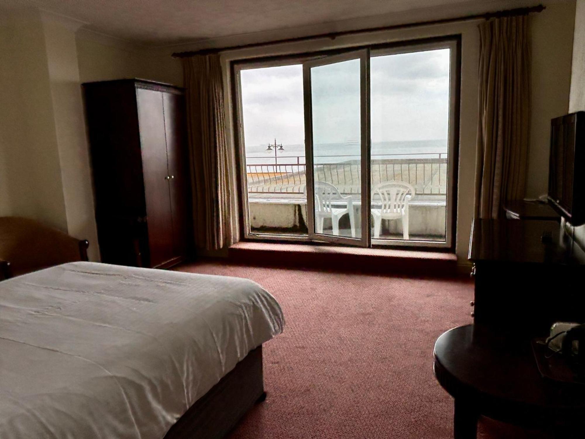 Regent Court - Seafront, Sandown - Free Car Ferry For Bookings Of 3 Or More Nights, Subject To Availability Δωμάτιο φωτογραφία